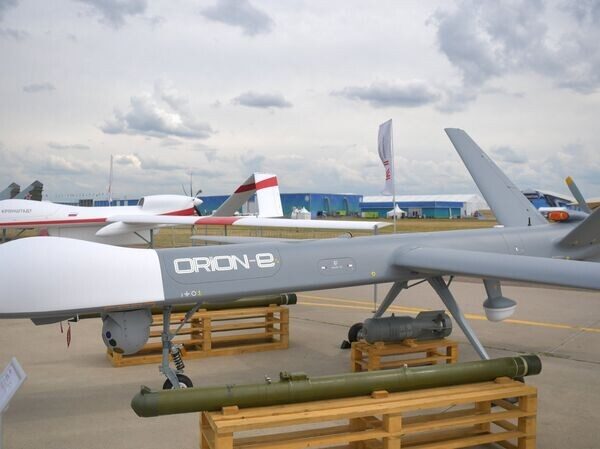 Разносят на куски. Новые российские беспилотники уничтожают безэкипажные катера Украины