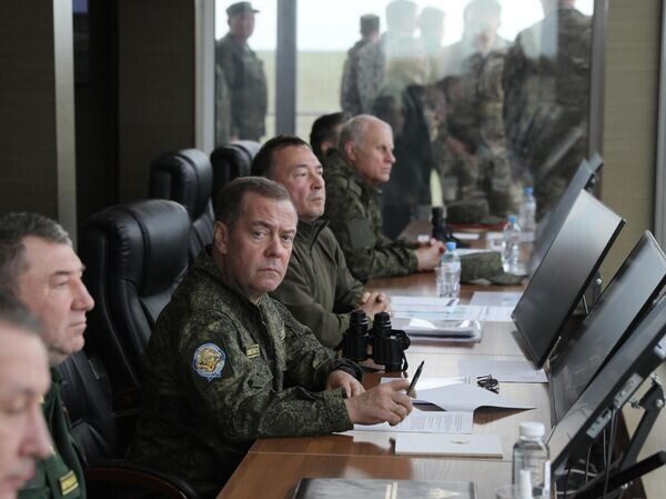 Россия снова применила «Орешник». Запад растерян и напуган. Это – последний сигнал Киеву