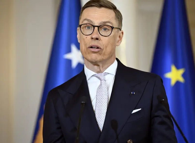 Угроза президента Финляндии в адрес России вызвала смех на Западе. Русские объяснили: «У них там коллективное помешательство»