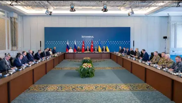 Это всё. Россия сыграла так, что Киев понял — разгром на поле боя предрешён. Дипломатическое айкидо в действии