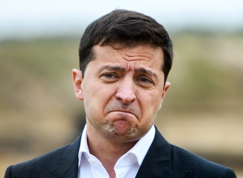 «Душевнобольной с фобией забвения» – МИД РФ о рвении Зеленского встретиться с Путиным (Видео)