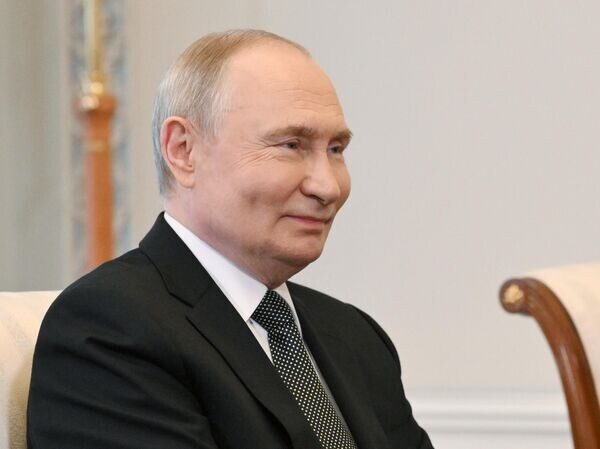 Путин невозмутим: российская экономика вновь утерла нос западным санкциям