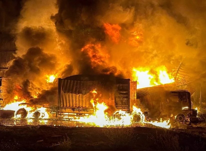 Удар «вакуумной бомбой». ВС РФ выжигали ТЭЦ и ГЭС с помощью новой версии «Герани» — после ее удара только огонь и руины