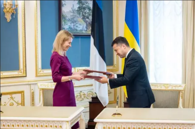 Ходячий мертвец: Зеленский и Каллас в центре скандала с пропавшими $48 млрд, — предупреждает экс-аналитик ЦРУ Джонсон