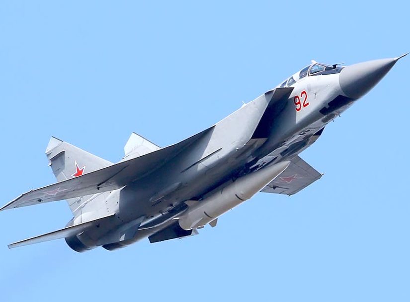 Срочное сообщение ФСБ: Из России попытались угнать МиГ с "Кинжалом". Всплыло "ранее неизвестное фото". Лётчикам готовили страшную смерть