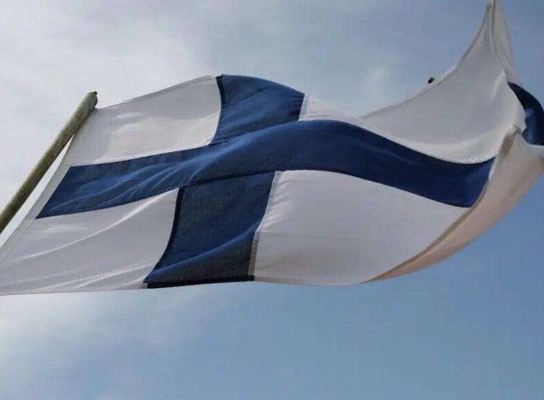 Финляндия полвека бесплатно жгла русский свет. Всё закончилось неожиданно