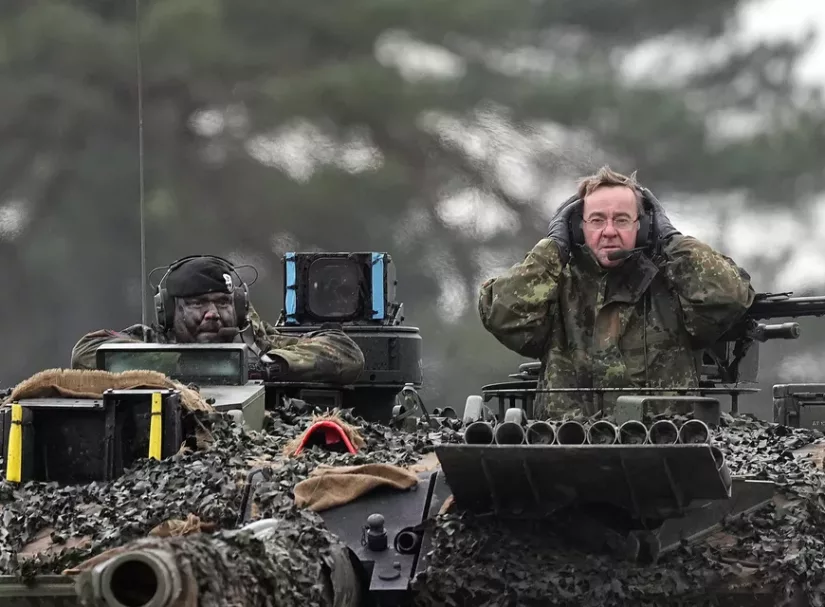 «Еврофория» или самоубийство? Утечка плана НАТО показала, кто заплатит за войну с Россией