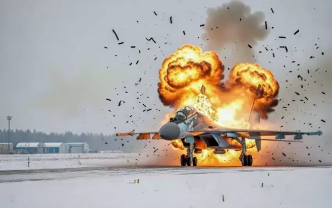 Новые БПЛА БМ-35 с использованием Starlink нанесли удары по самолетам и радарам на миргородском аэродроме — детали (Видео)