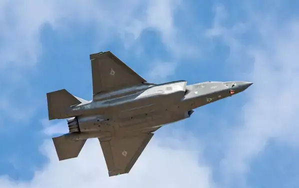 Иран поразил американский истребитель F-35 пятого поколения (Видео)