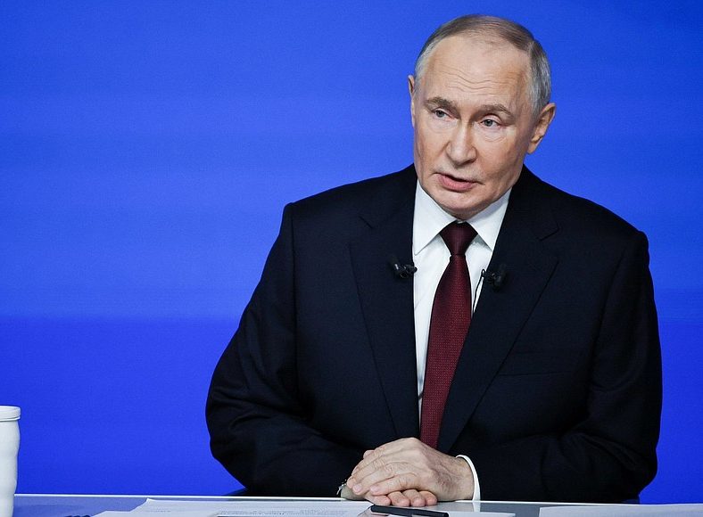 Путин объявил о двухдневном перемирии в честь Дня Победы