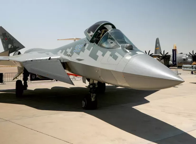Почему MWM признаёт ударное преимущество Су-57, но не уравнивает его с F-35 и J-20