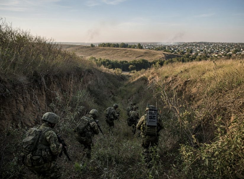 Рукопашные бои за овраги: как ВС РФ прорвались к восточным окраинам Орехова